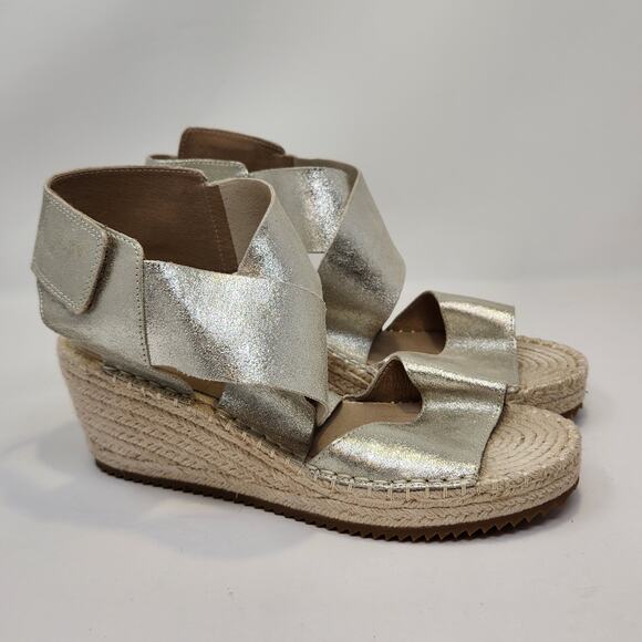 Eileen Fisher Willow Espadrille Wedge Sandals Size 9 Gold Metallic Leather - Picture 1 of 9
